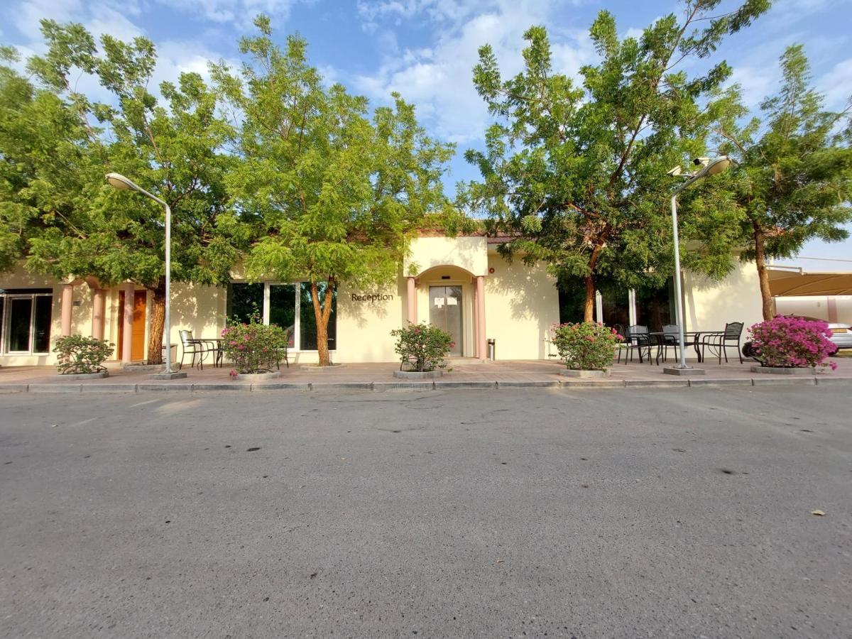 Asahalah Farm Pool Villas Seeb Exterior photo